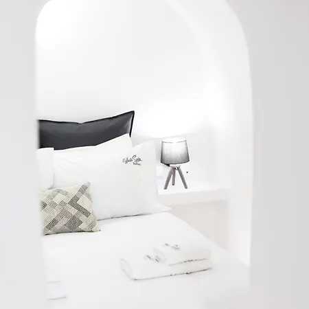 Apartment White Side