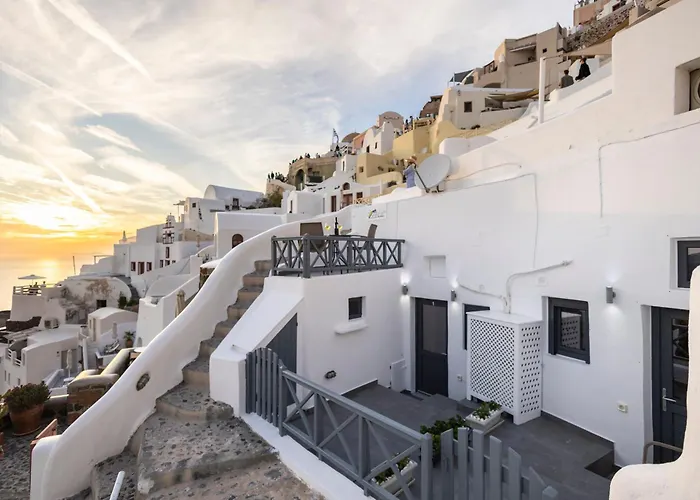 White Side Daire Oia