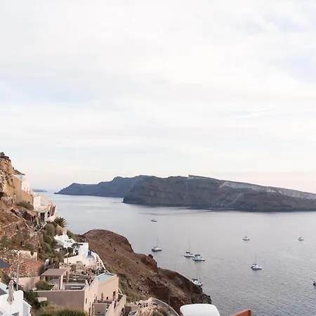 White Side * Oia